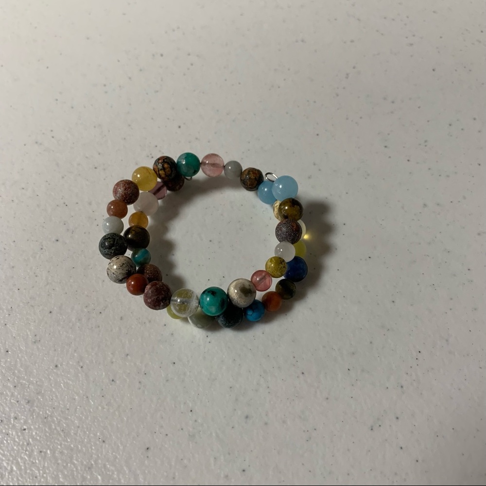 Slip on Natural Stone Bead Bracelet.   12 inch - Picture 2 of 5